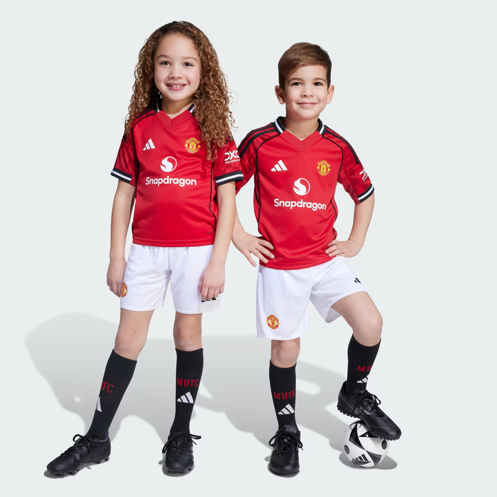Manchester United 2025/26 Official Home Mini Kit