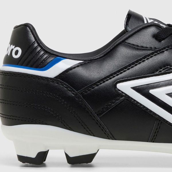 Umbro Speciali Eternal Club FG Boots- Black