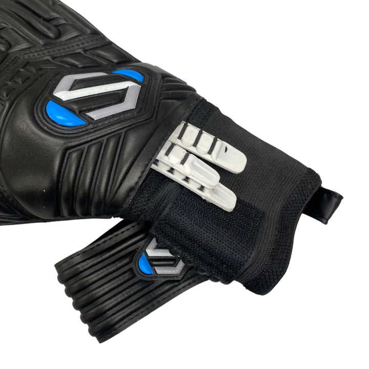 SPYNE Blackout 2.0 Goalkeeper Gloves