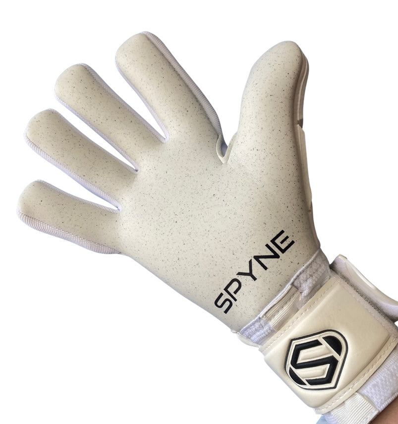 SPYNE Soldado 2.0 Goalkeeper Gloves- White