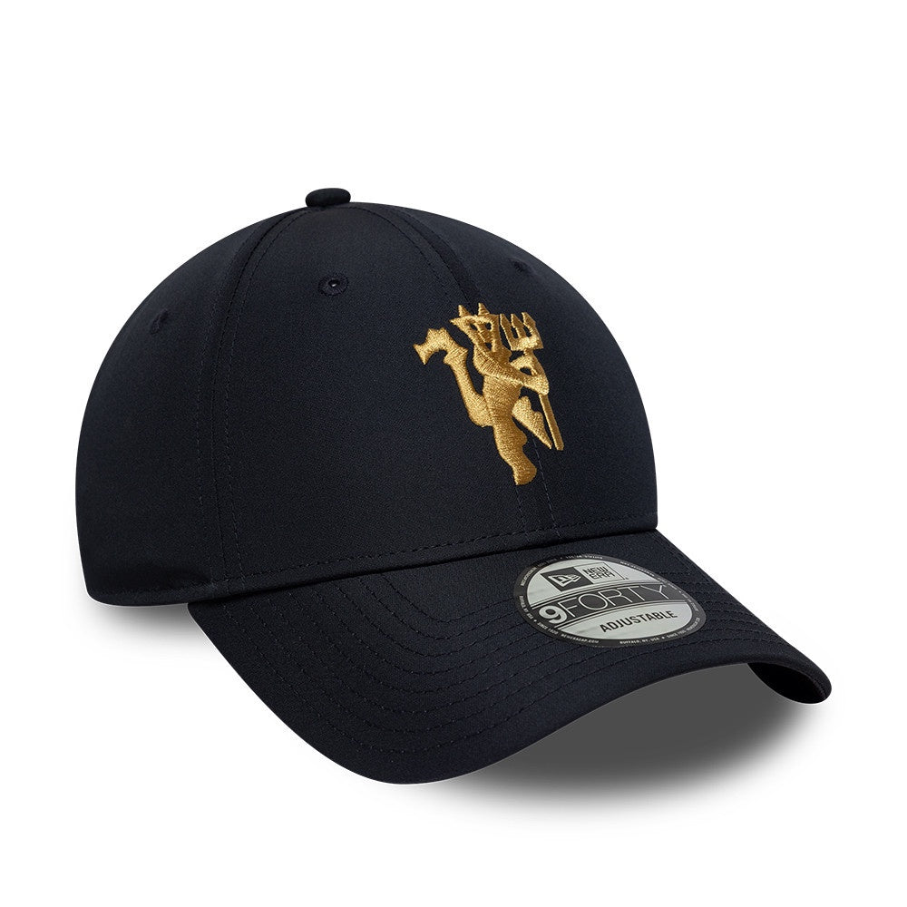 Manchester United 9FORTY New Era Cap- Navy/Gold