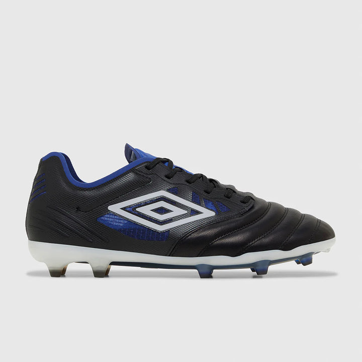 Umbro Tocco IV Pro FG Boots- Black/White/Blue