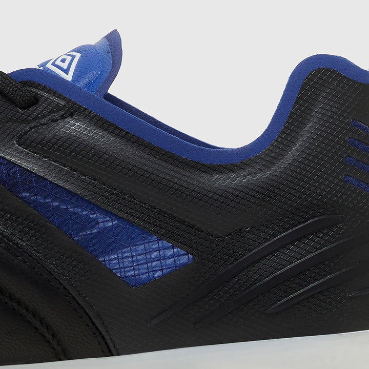 Umbro Tocco IV Pro FG Boots- Black/White/Blue