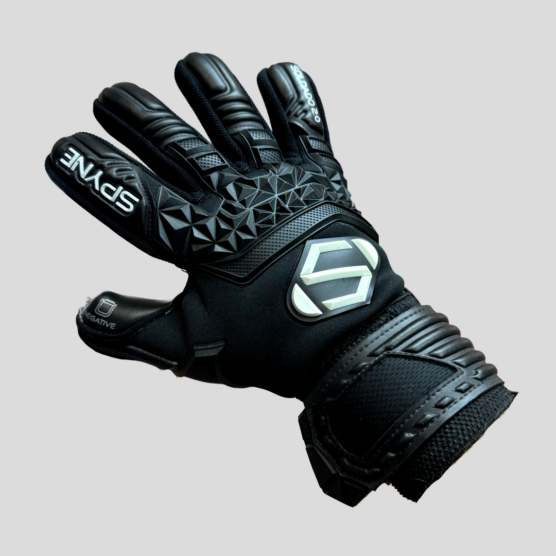 SPYNE Soldado 2.0 Goalkeeper Gloves- Black