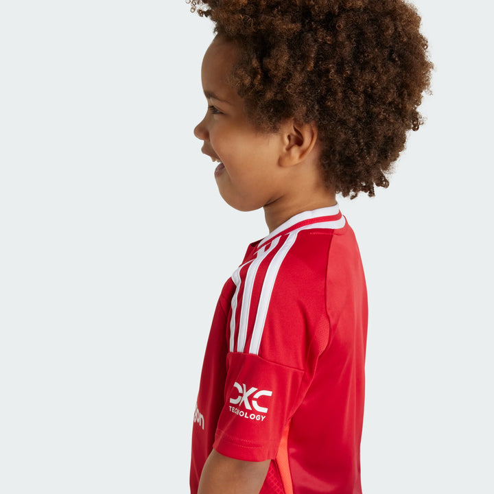 Manchester United Official adidas Mini Kit