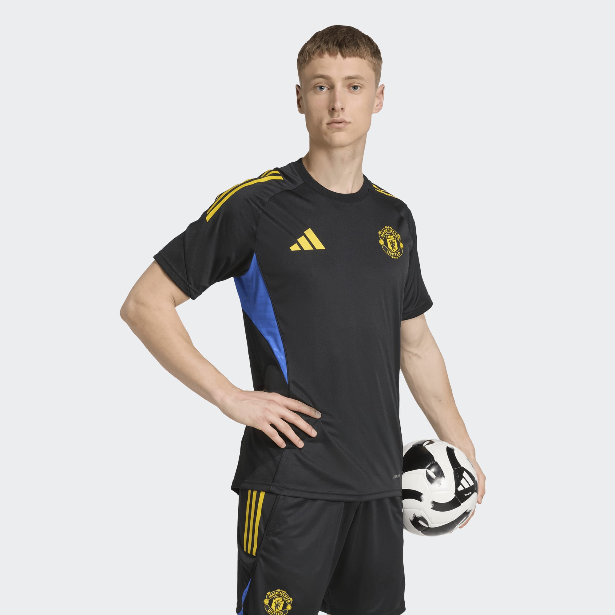 Manchester United 2025/26 Official Training Jersey – Soccer Locker