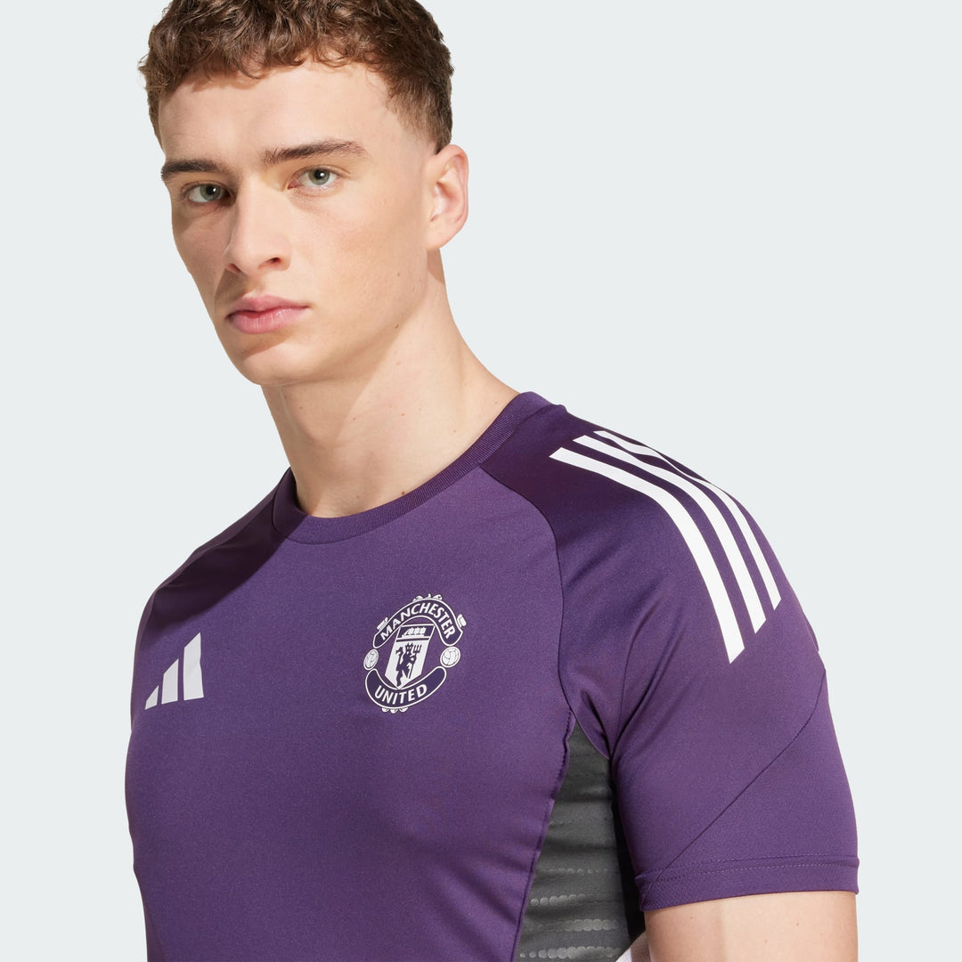Manchester United 2025/26 Training Jersey