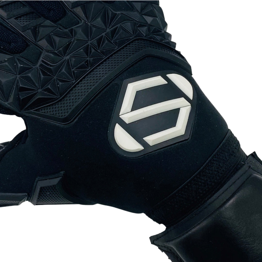 SPYNE Soldado 2.0 Goalkeeper Gloves- Black