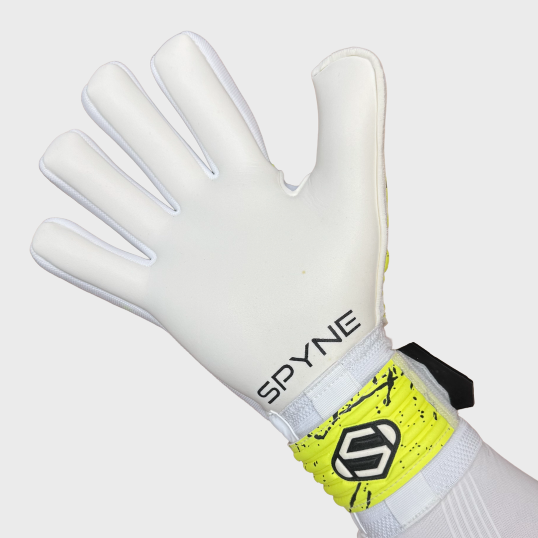 SPYNE Spark Goalkeeper Gloves